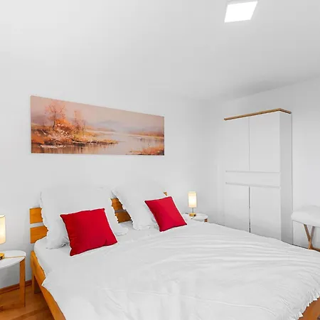 Daire Wolke 7 Traumhaftes Bergpanorama Stilvoll Eingerichtet Max 9 Personen Kochel am See