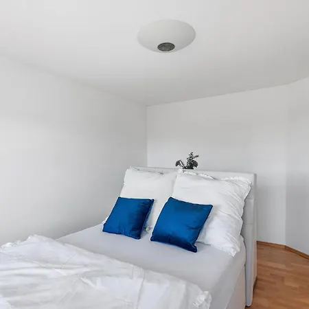 Apartman Wolke 7 Traumhaftes Bergpanorama Stilvoll Eingerichtet Max 9 Personen